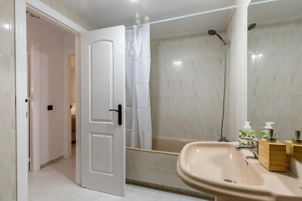 Vakantiehuis Eco Playa Suites - Beach & Golf! Benalmádena Spanje